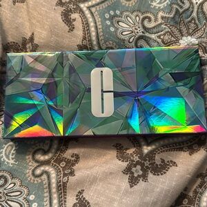 NIB ULTA Beauty Exclusive Clinique Cosmetics palette light/medium - never used